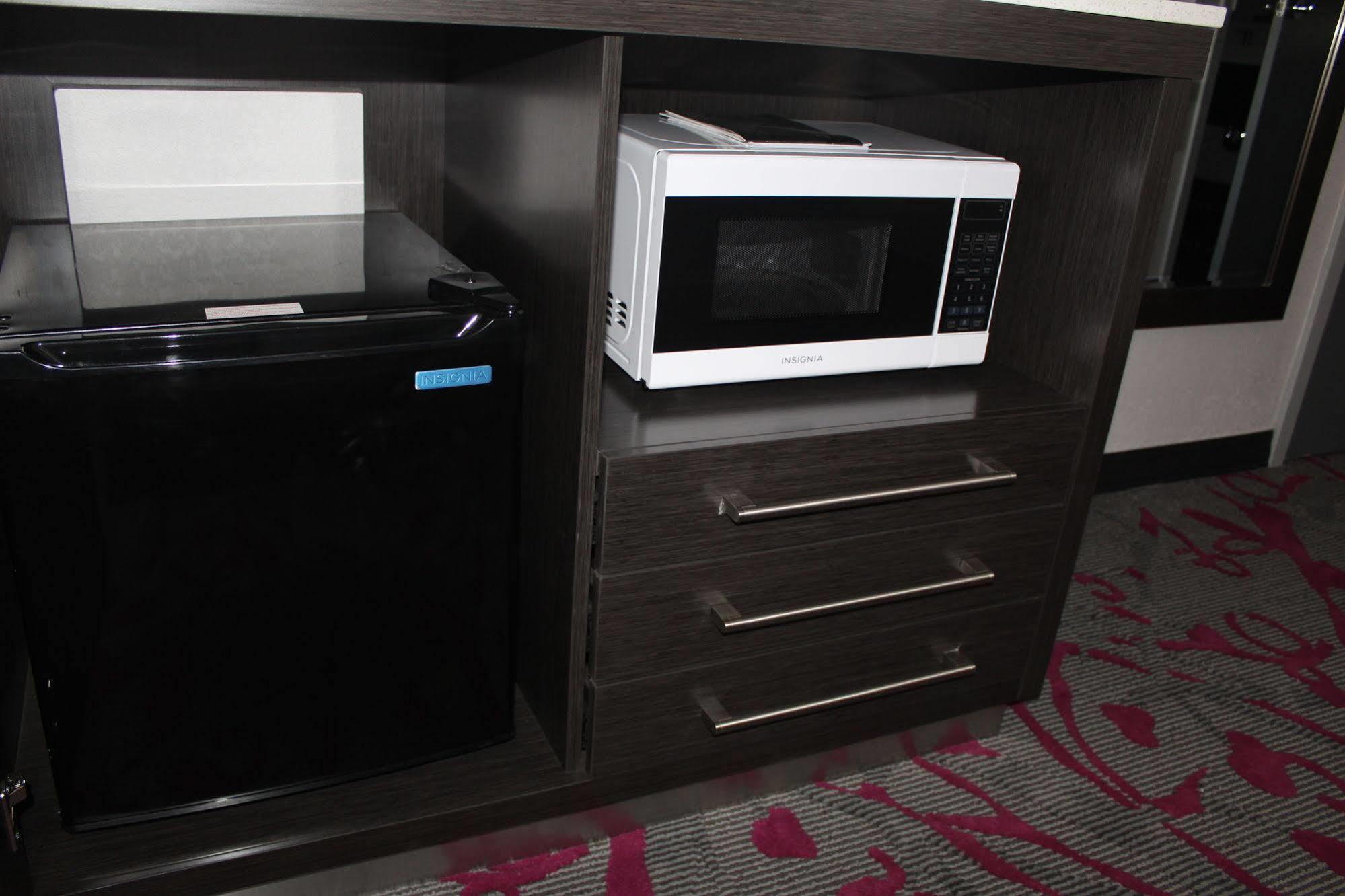 Radisson Hotel Oakland Airport Ngoại thất bức ảnh